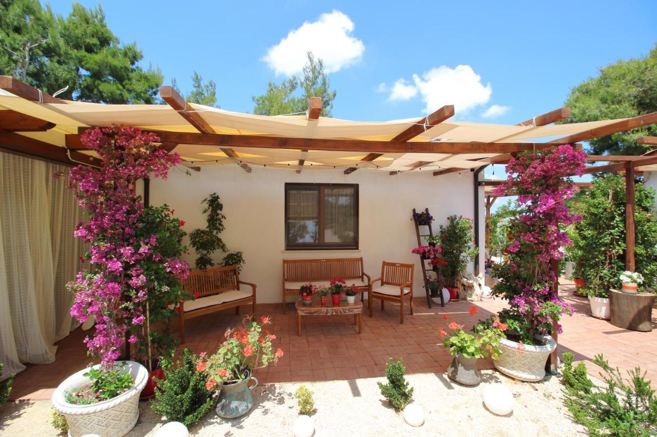 Agriturismo Essentia Dimora Rurale Larino ภายนอก รูปภาพ