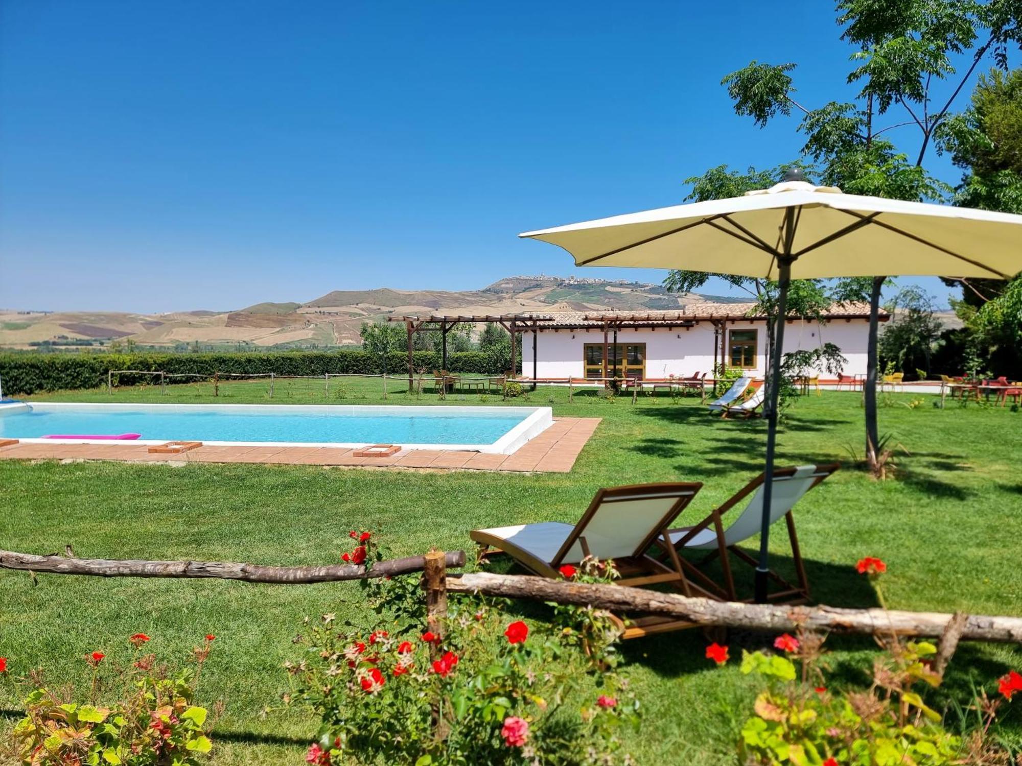 Agriturismo Essentia Dimora Rurale Larino ภายนอก รูปภาพ