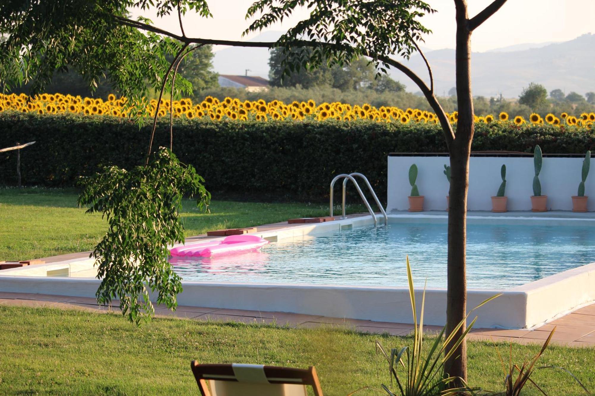 Agriturismo Essentia Dimora Rurale Larino ภายนอก รูปภาพ