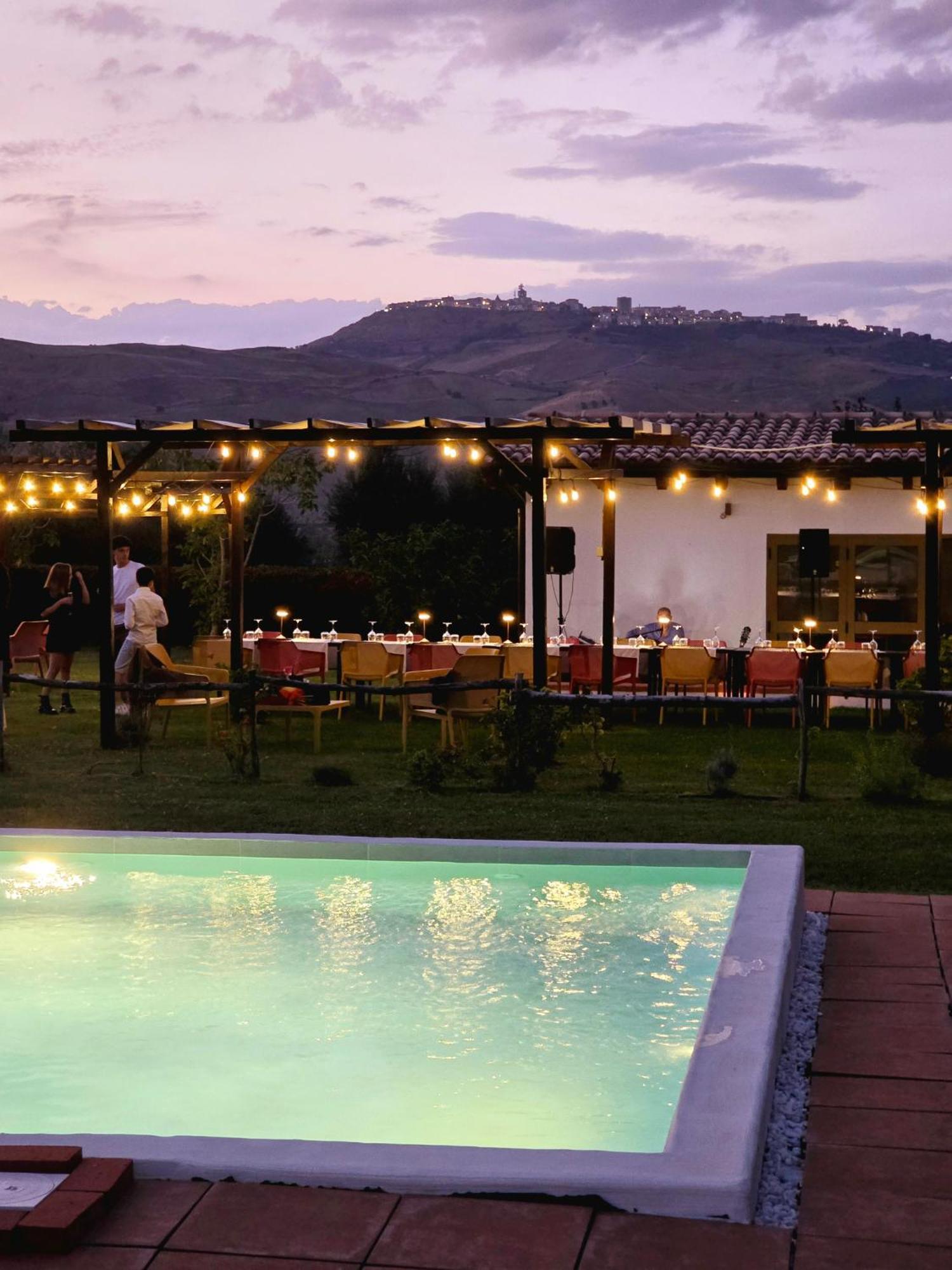 Agriturismo Essentia Dimora Rurale Larino ภายนอก รูปภาพ